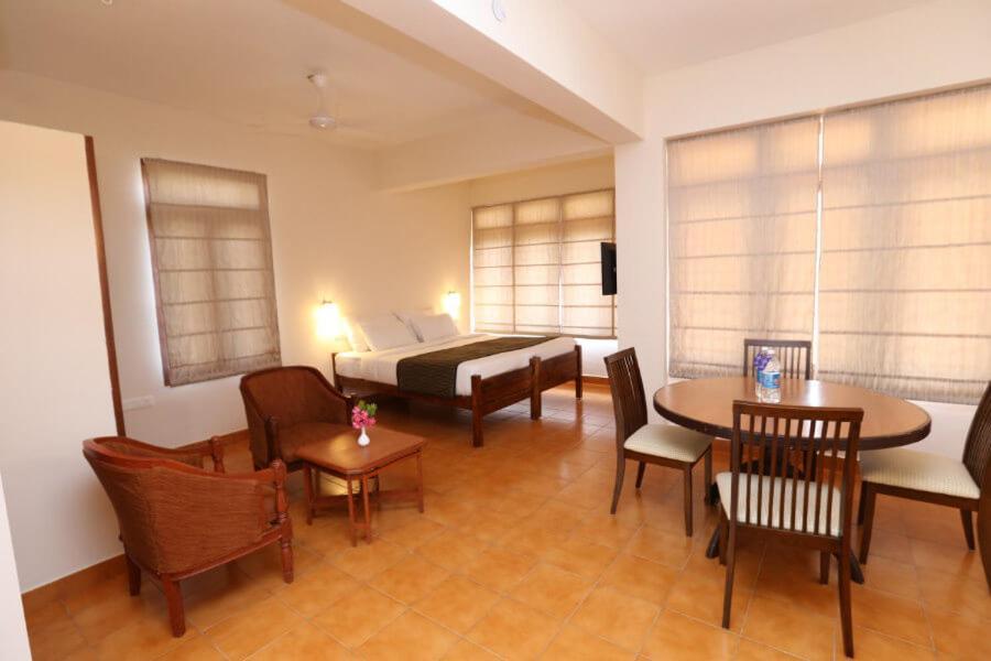 Abad Serviced Villas 可瓦兰 外观 照片