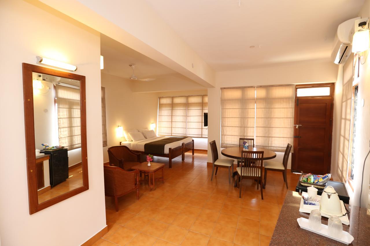 Abad Serviced Villas 可瓦兰 外观 照片