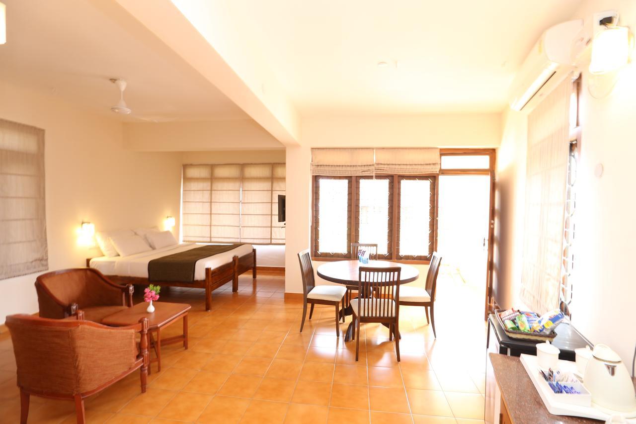 Abad Serviced Villas 可瓦兰 外观 照片